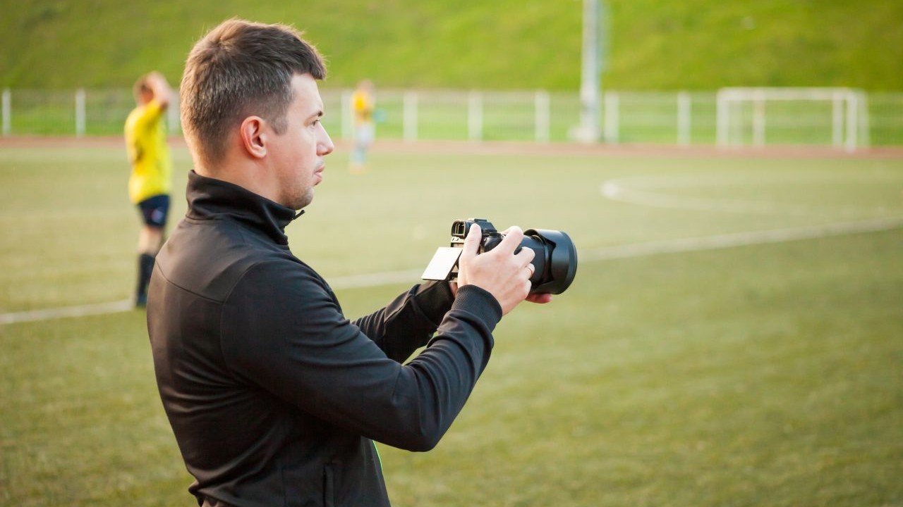 ¿Qué hay que estudiar para ser periodista deportivo? Todo lo que debes saber