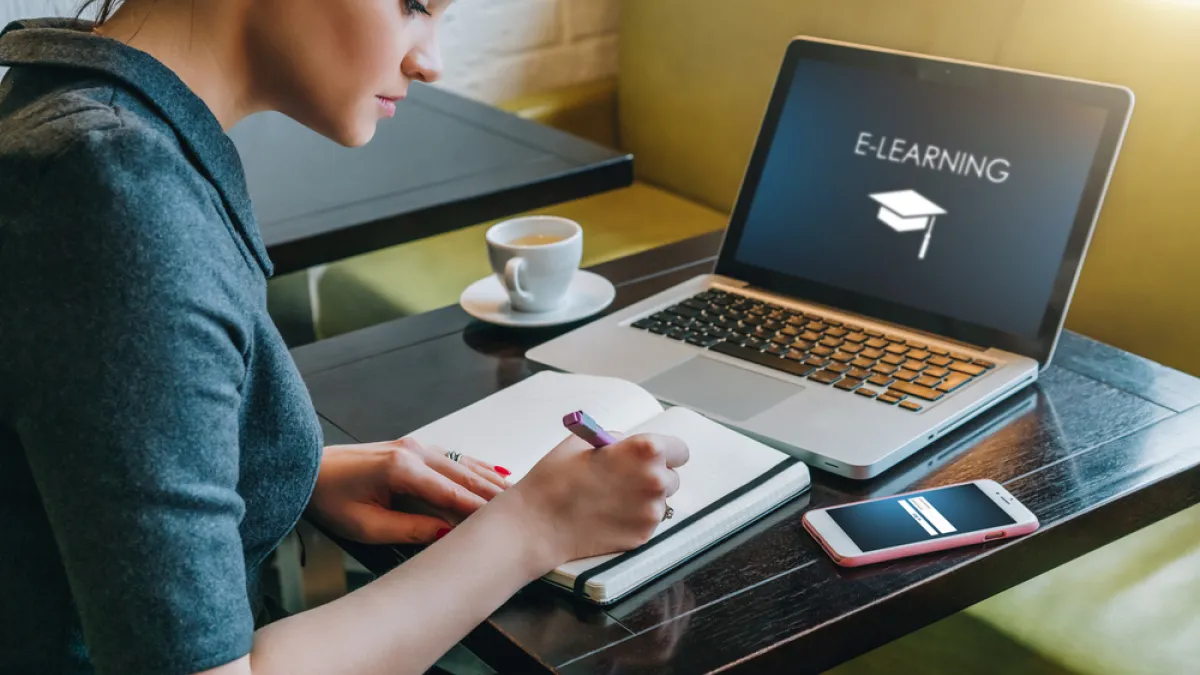 Contenidos de e-learning con IA