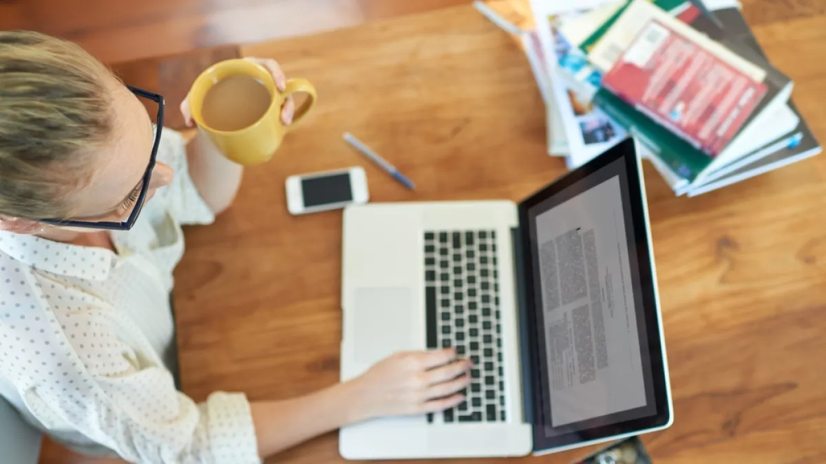 Especialista Información Económica