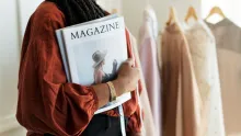 trabajar en una revisa de moda